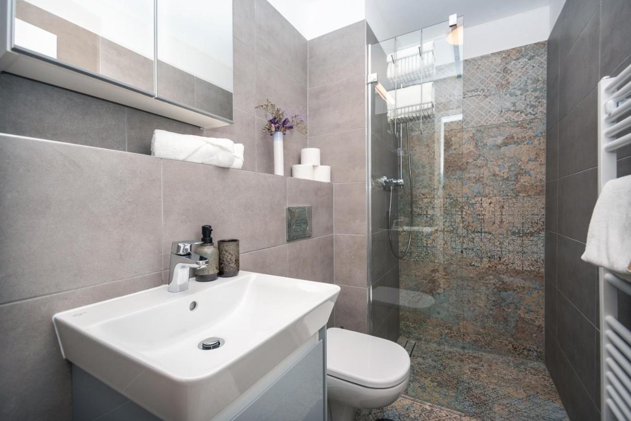City Center Apartment - Modern & Elegant 布拉迪斯拉发 外观 照片