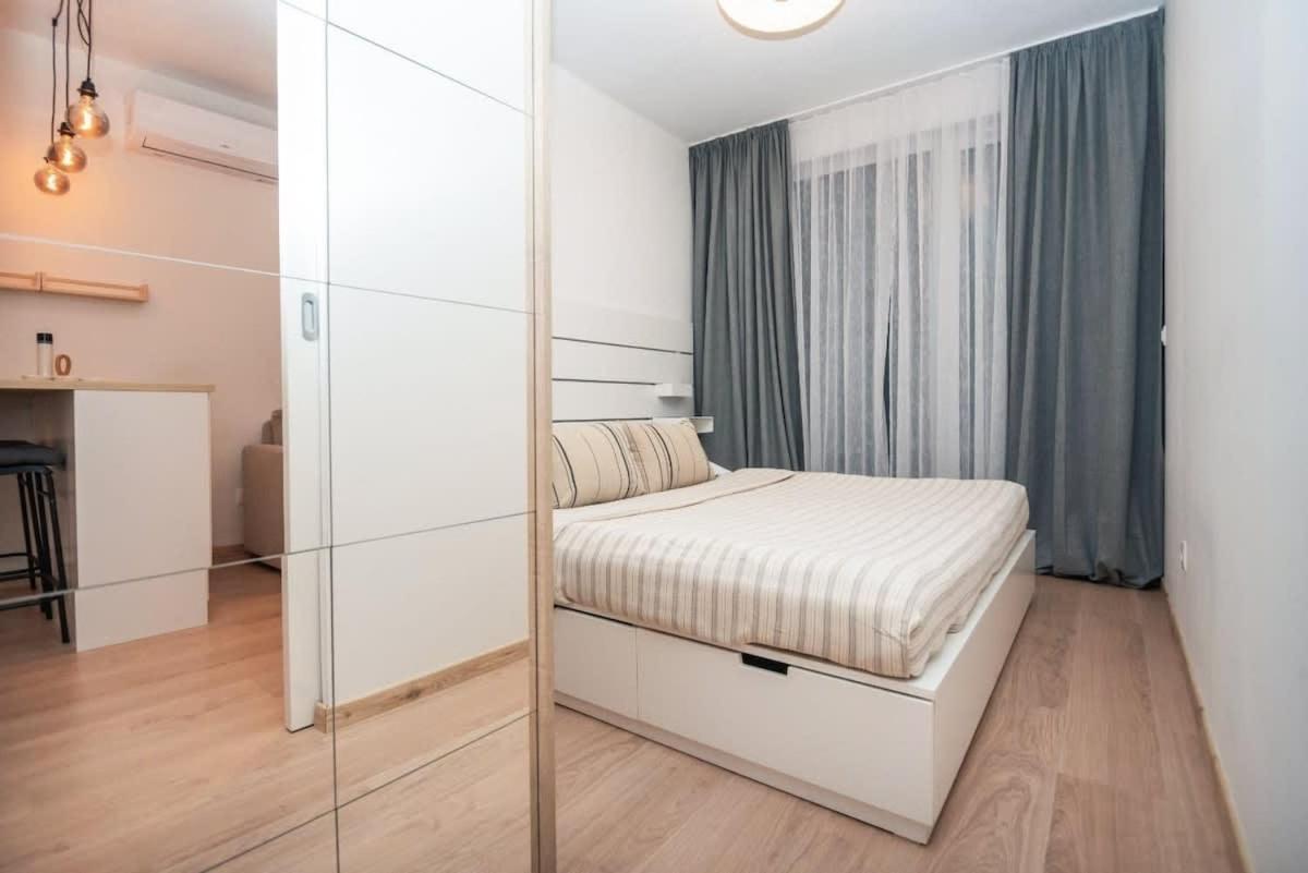City Center Apartment - Modern & Elegant 布拉迪斯拉发 外观 照片
